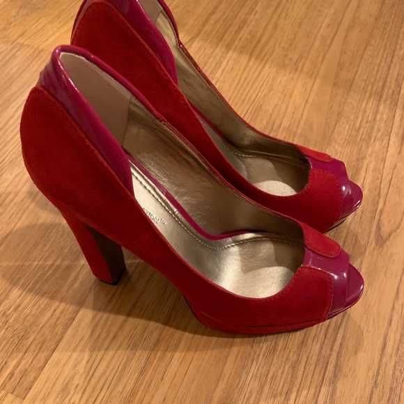 BCBG Red Suede Peep Toe Platform Heels - Picture 3 of 7